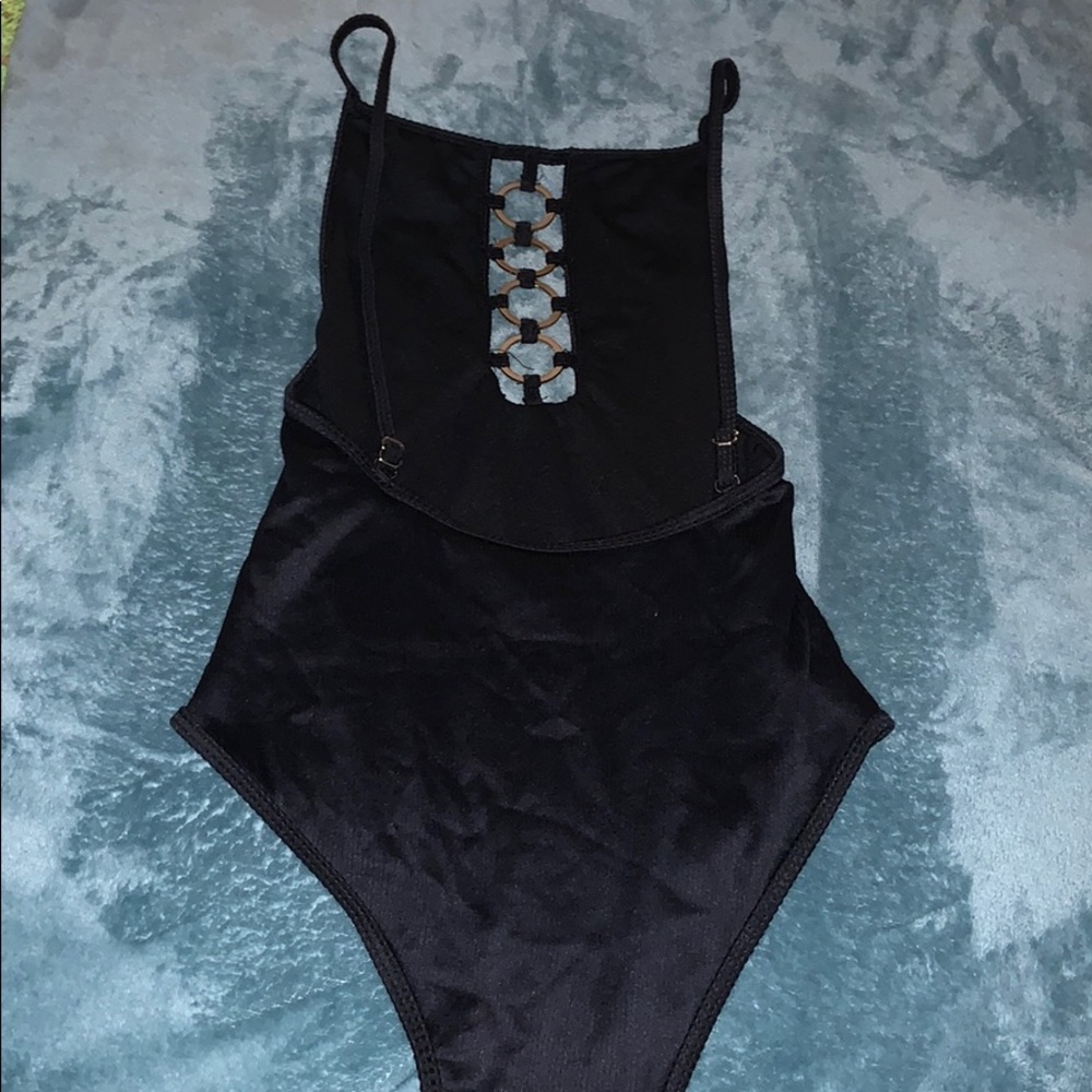 Backless One Piece - Picture 2 of 2